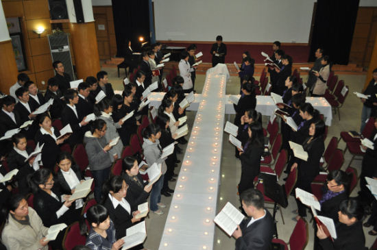 我院举行默想救主受难圣餐礼拜